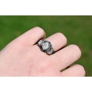 alternative raw diamond engagement rings, raw crystal size 4 5 6 7 8 8 9 10 11